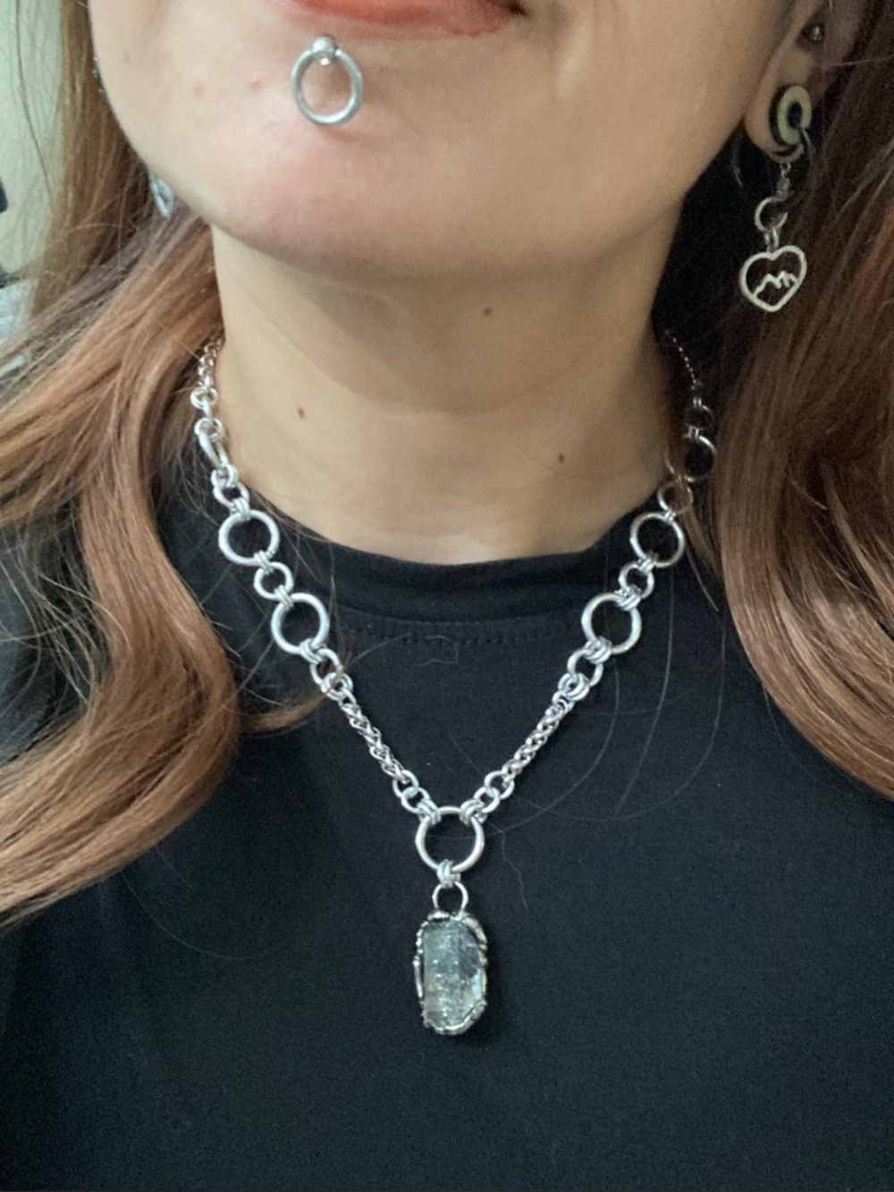 Smoky black herkimer diamond crystal on handmade maille stainless steel chain - Picture 3 of 15